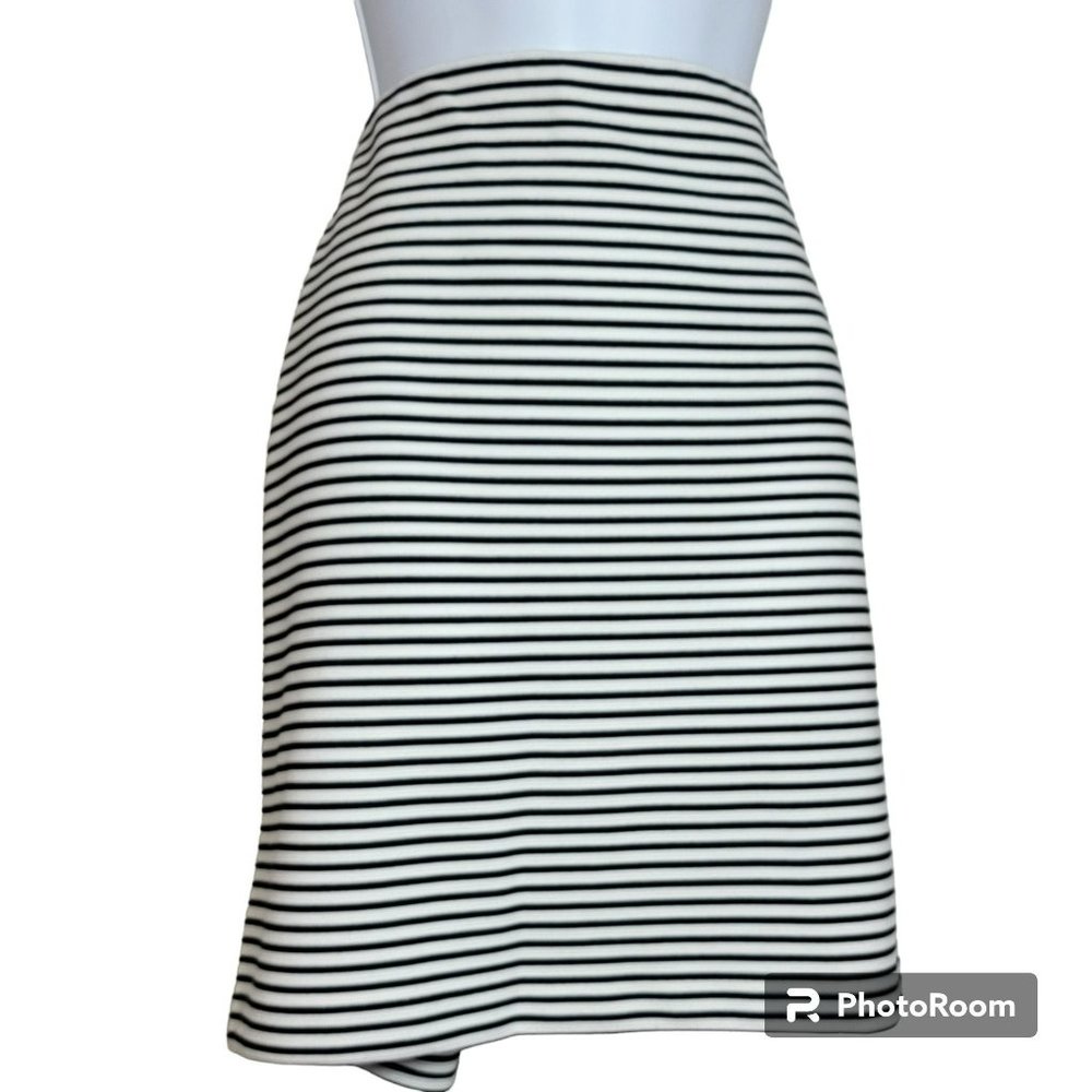 Cynthia Rowley Skirt, Women L, Black & White Striped, Short, Elastic Waist, EUC